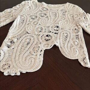 Line and Dot Cream Lace Seeater